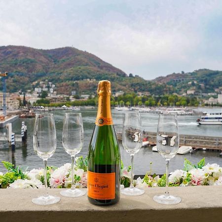 Appartamento Esclusivo Fronte Lago, In Centro A Como Con Garage エクステリア 写真