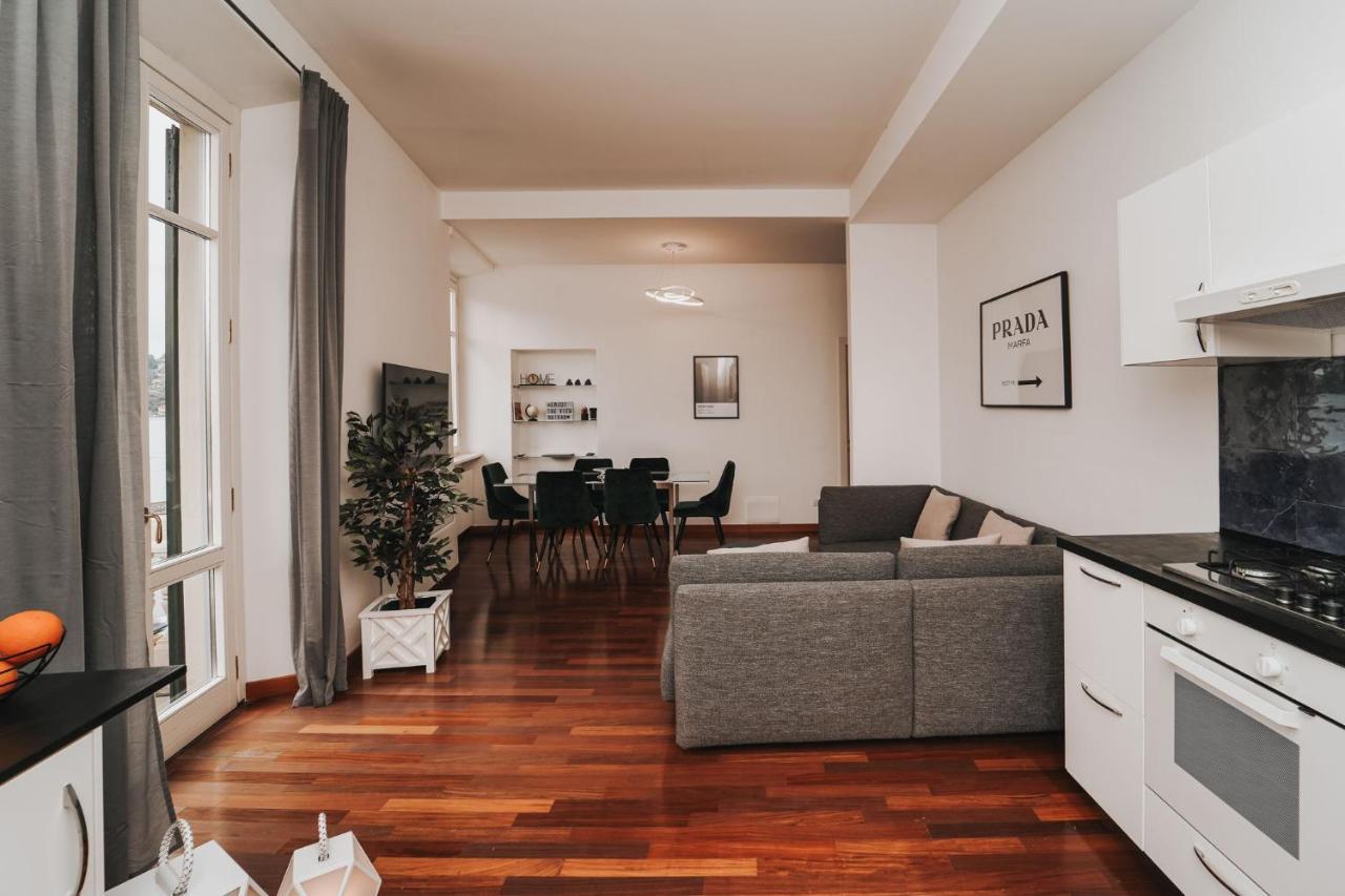 Appartamento Esclusivo Fronte Lago, In Centro A Como Con Garage エクステリア 写真
